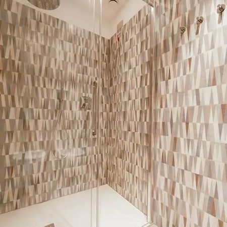 Trilino Apartment