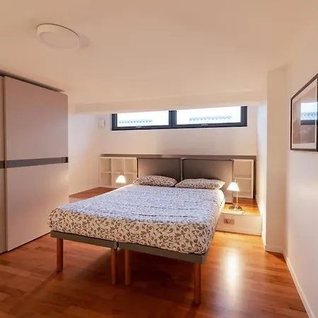 Trilino Apartament Como